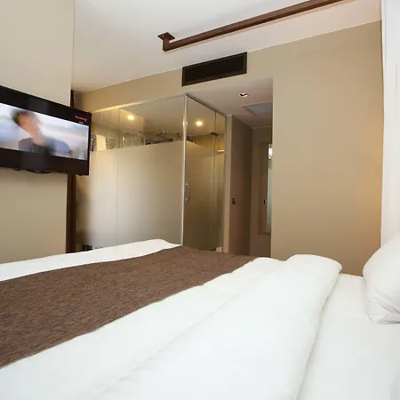 Juliet Rooms&kitchen