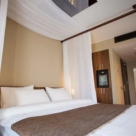 Juliet Rooms&kitchen 2*