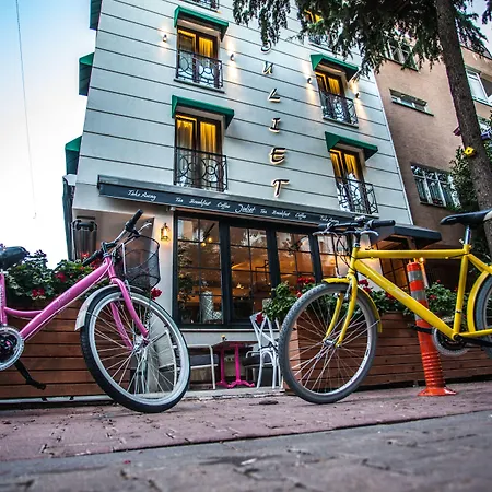 Juliet & Kitchen Hotel