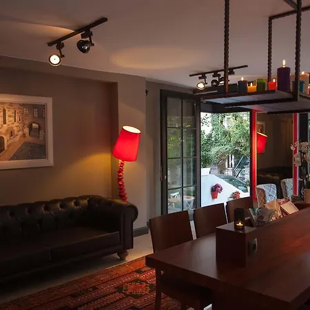 Juliet & Kitchen Hotel