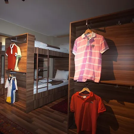 Juliet & Kitchen Hotel