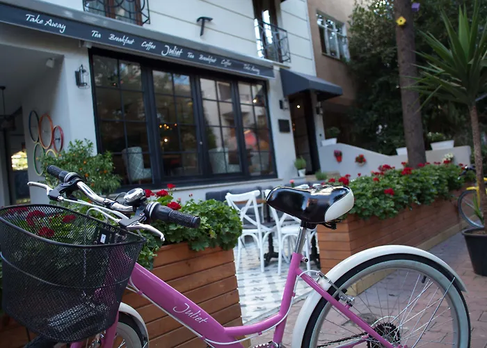 Juliet & Kitchen Отель 2*